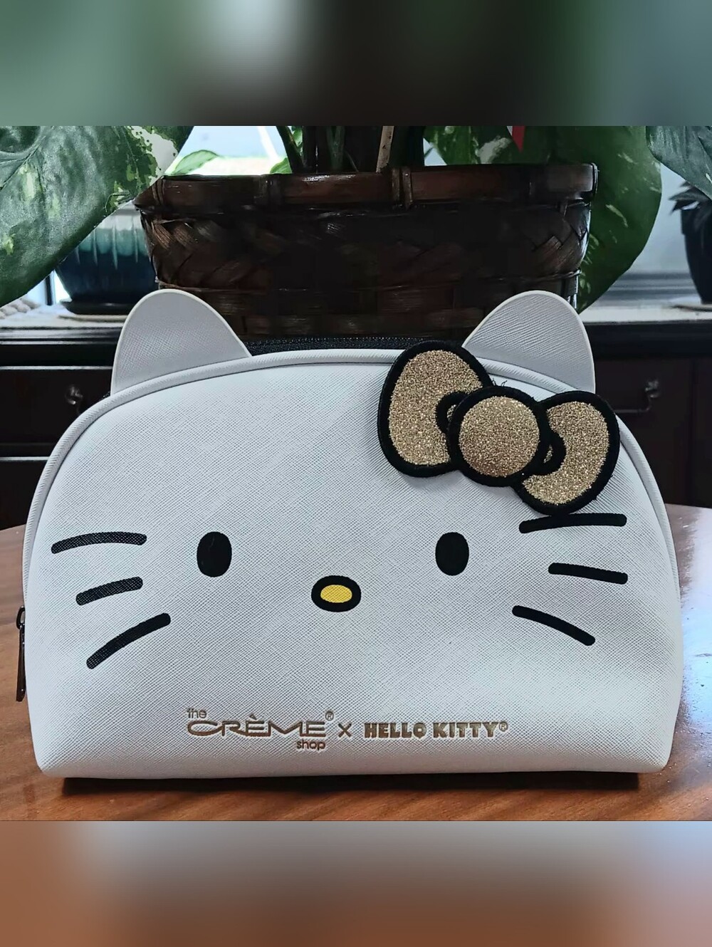 Hello Kitty x The Crème Shop Large White Glitter Bow Makeup Bag